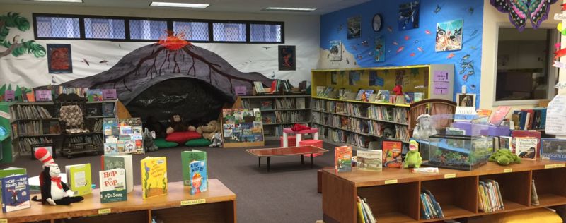 Keonepoko Library Carpet Area with mural of a volcano